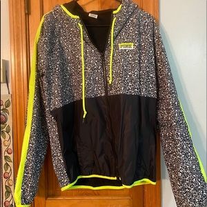 Lined rain coat. M/l